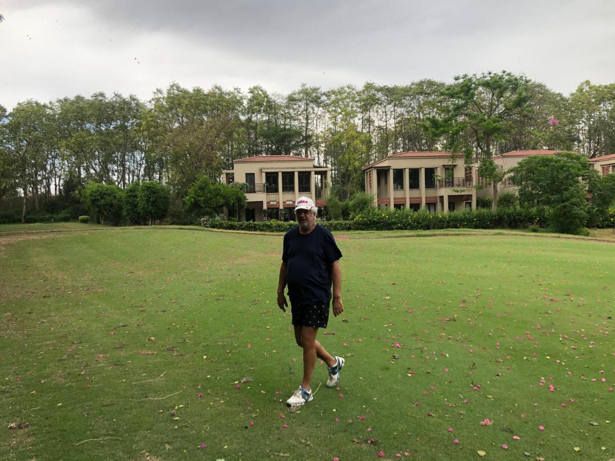Villa At Tarudhan Valley Golf Resort Manesar Exteriér fotografie