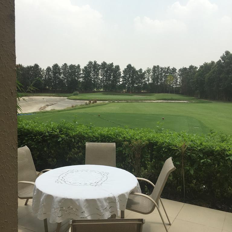 Villa At Tarudhan Valley Golf Resort Manesar Exteriér fotografie