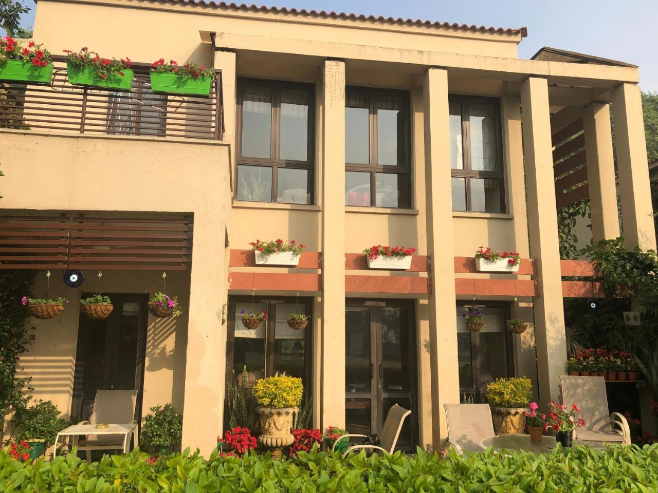 Villa At Tarudhan Valley Golf Resort Manesar Exteriér fotografie